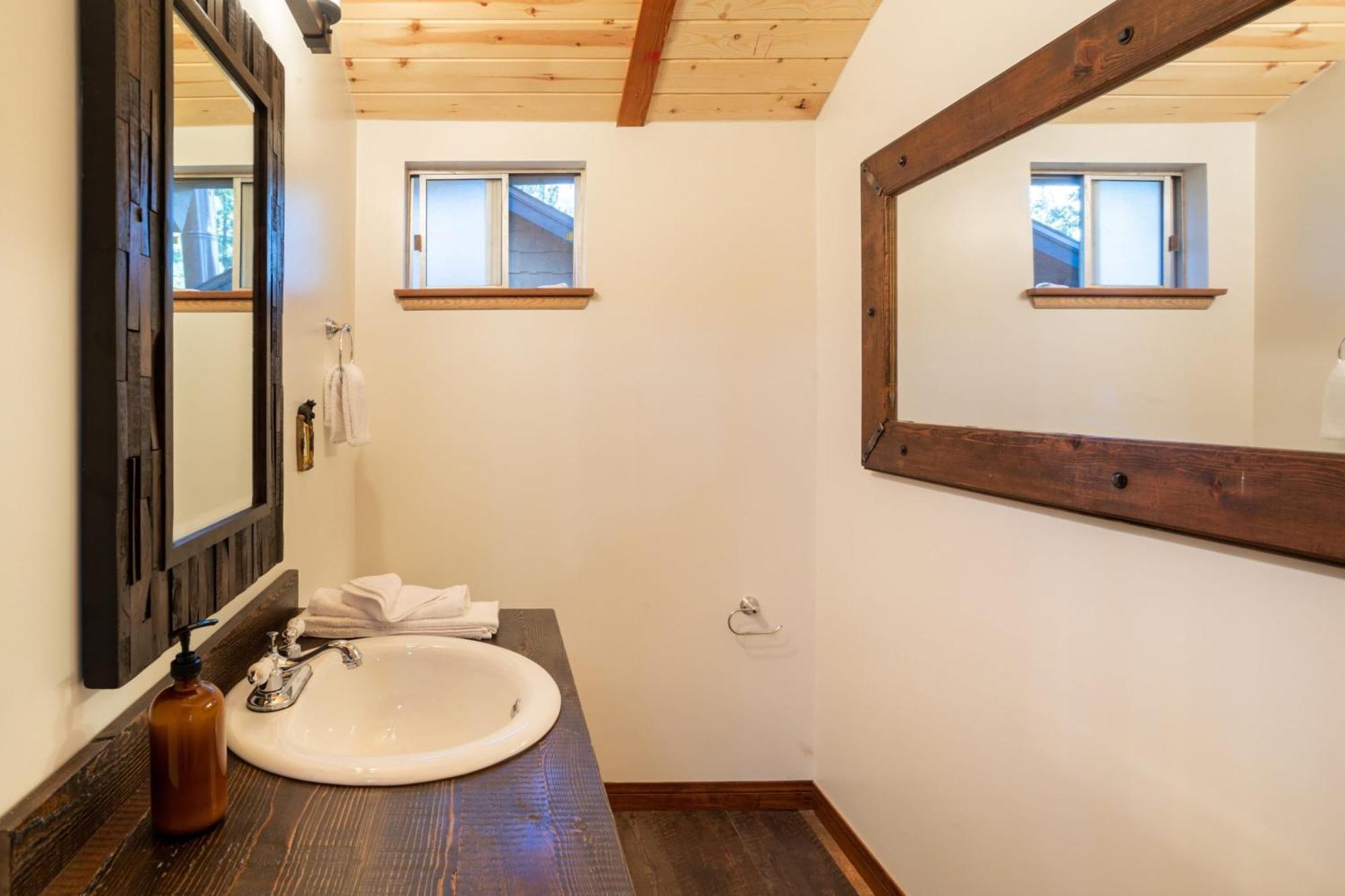 Bear'S Lair By Avantstay 3Mins From Bear Mountain Ski Resort بيغ بير لاكي، سان بيرناردينو، كاليفورنيا المظهر الخارجي الصورة