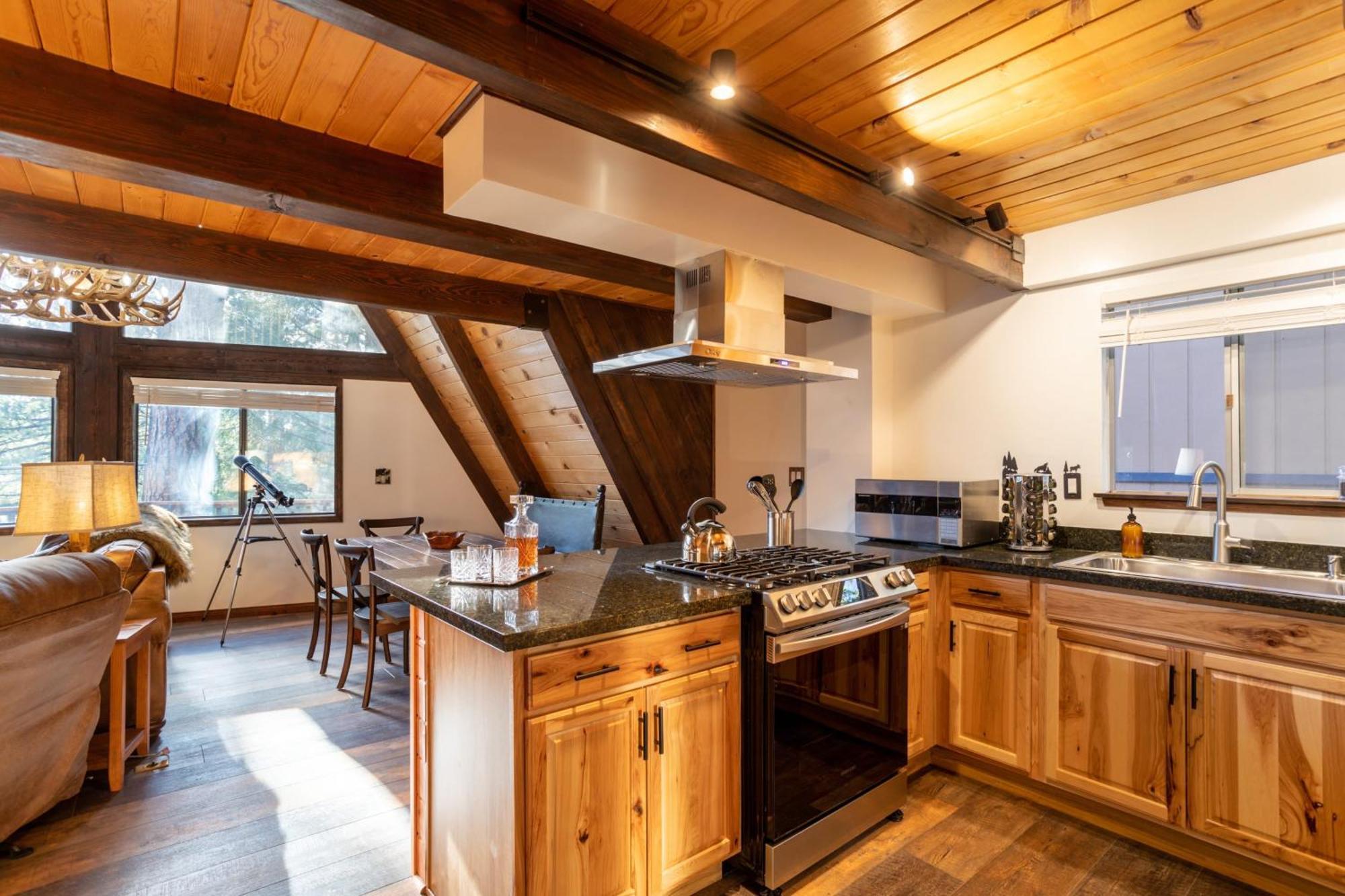 Bear'S Lair By Avantstay 3Mins From Bear Mountain Ski Resort بيغ بير لاكي، سان بيرناردينو، كاليفورنيا المظهر الخارجي الصورة