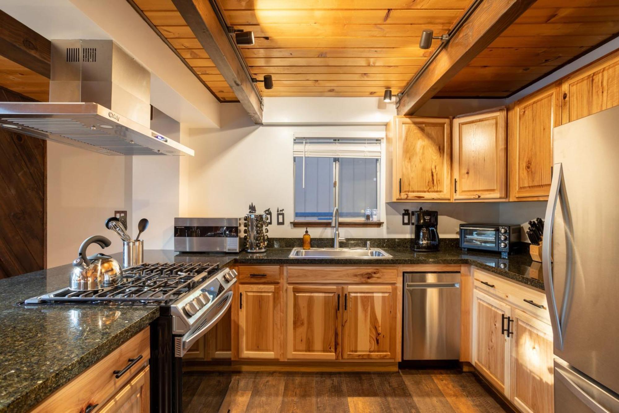 Bear'S Lair By Avantstay 3Mins From Bear Mountain Ski Resort بيغ بير لاكي، سان بيرناردينو، كاليفورنيا المظهر الخارجي الصورة
