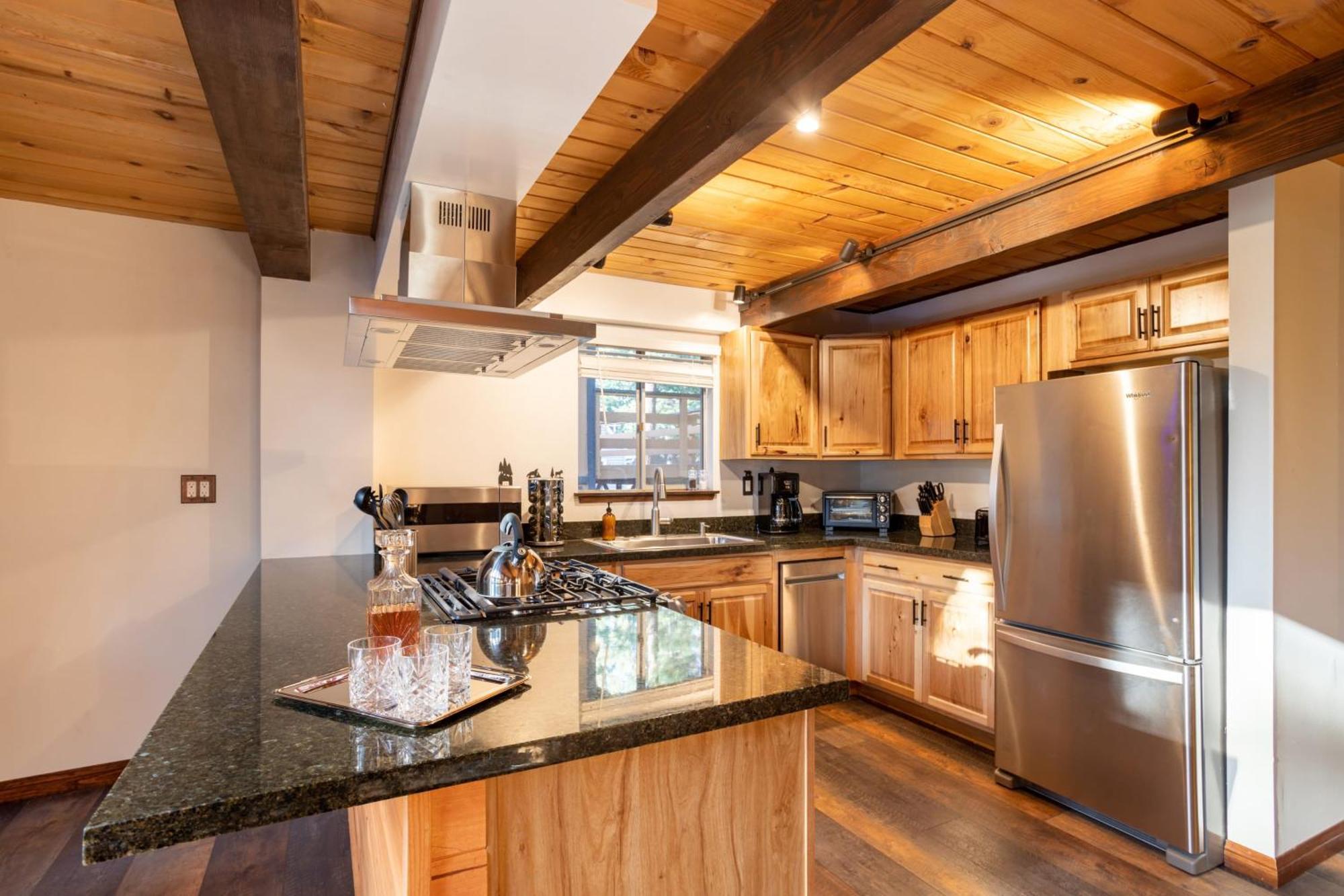 Bear'S Lair By Avantstay 3Mins From Bear Mountain Ski Resort بيغ بير لاكي، سان بيرناردينو، كاليفورنيا المظهر الخارجي الصورة